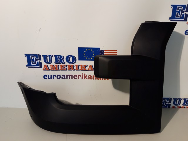 Trim Molding (right)
